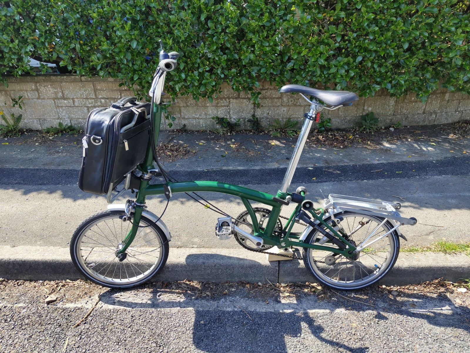 Brompton Folding Bike – 3 Speed – With Front Carrier Bag & Rack –Great Condition