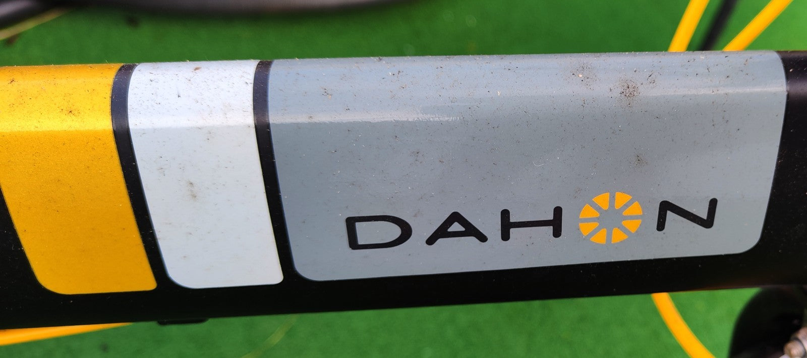 2 x Dahon Fold Away Bikes, Free Carrying Bags come with them