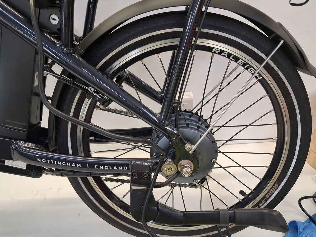 Raleigh Stow-E-Way Folding Compact 7~Speed 20" Wheel Alloy E--Bike Dark Blue A