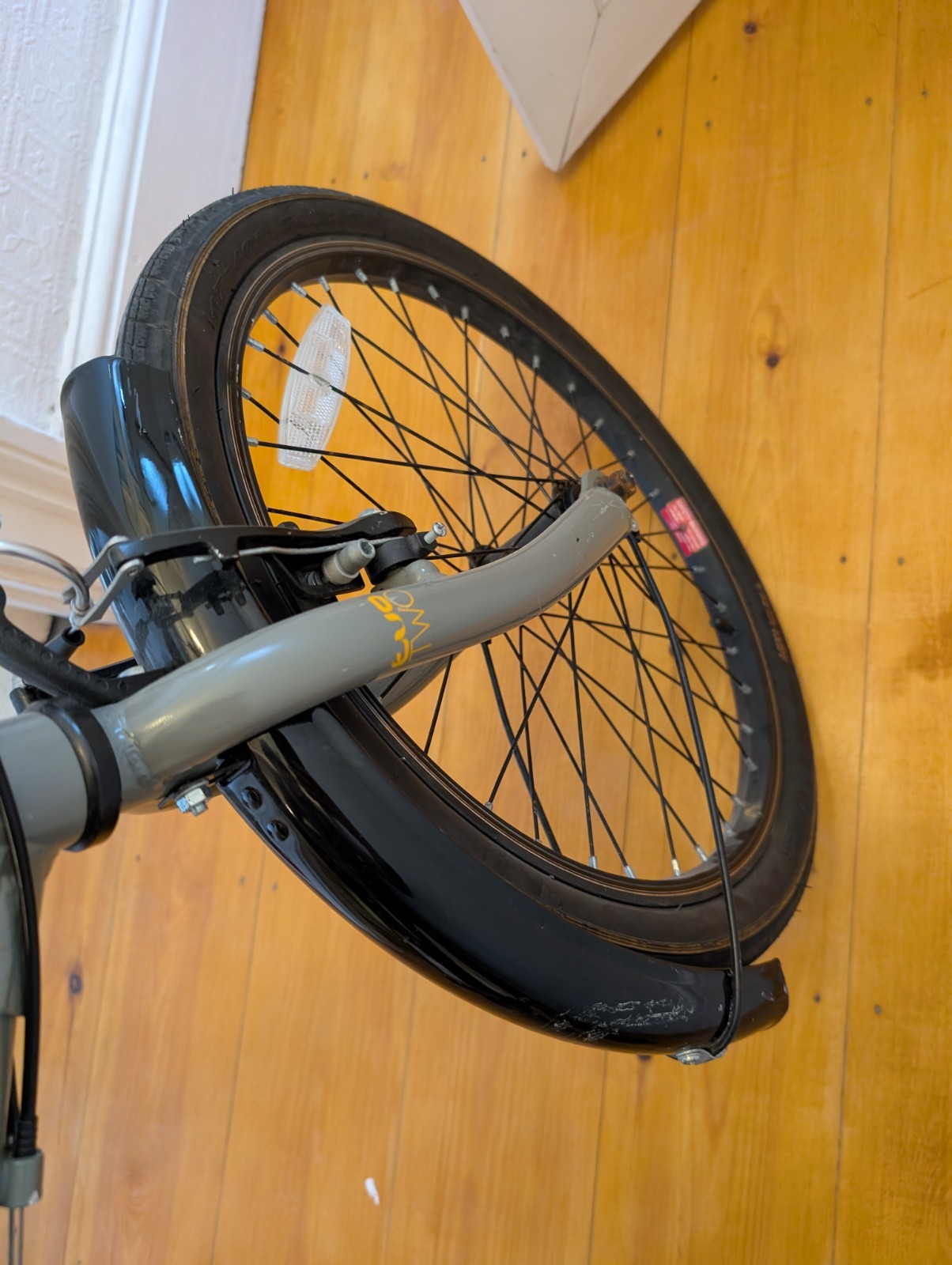 Raleigh Evo 2 Folding Bike 7-Speed Shimano Gears Grey