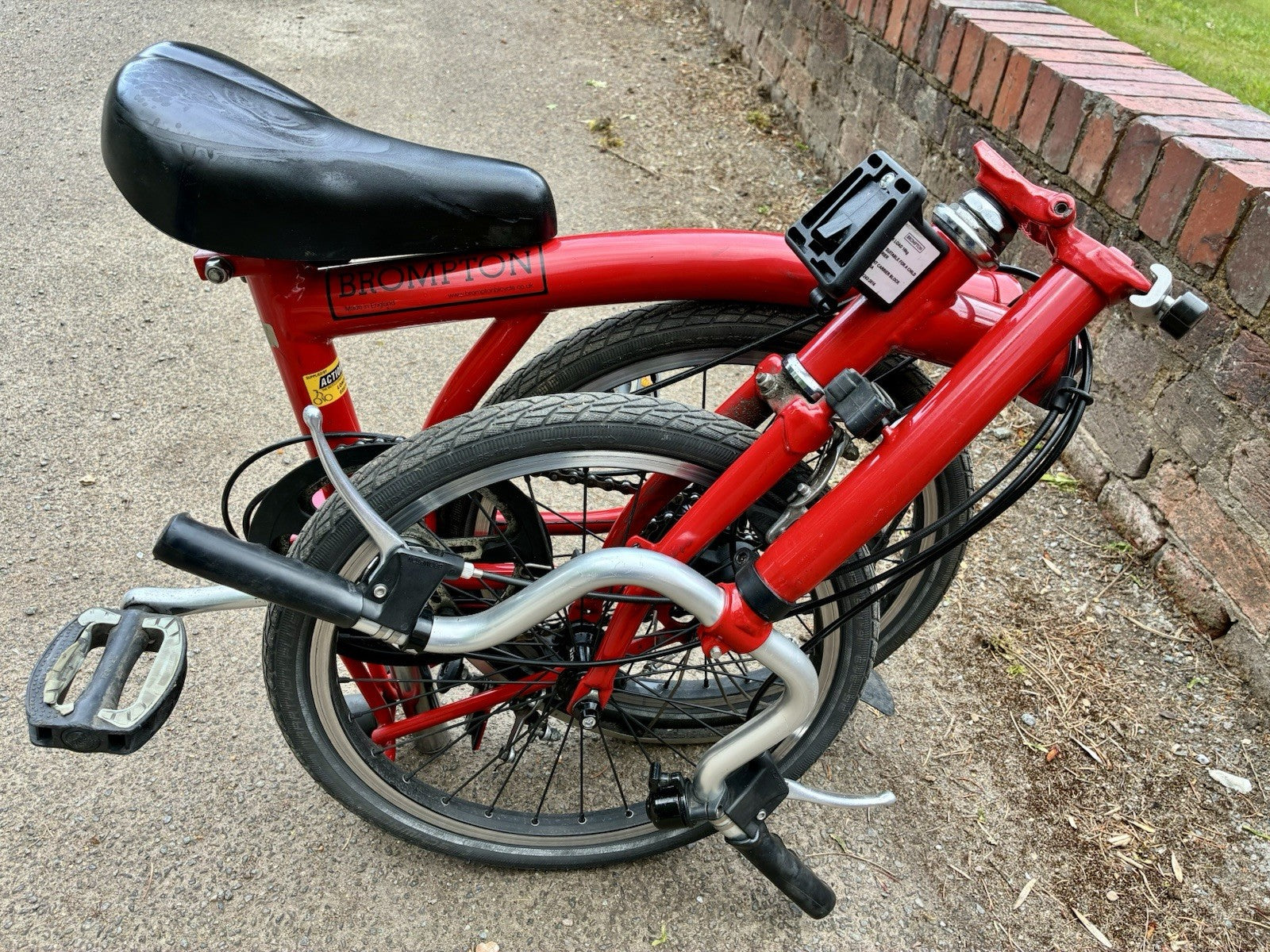 Brompton Folding Bike 3 Speed Red – Bag Block – Rickmansworth