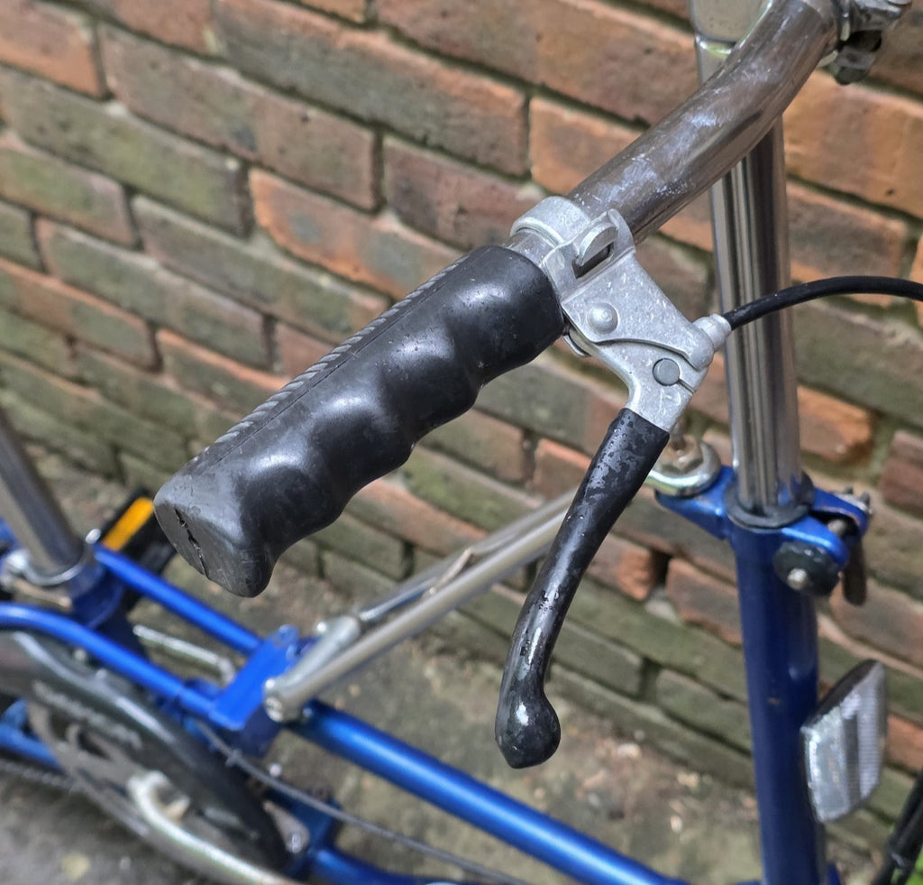 VINTAGE ADULTS DAHON GETAWAY V FOLD UP BIKE (10" WHEELS)