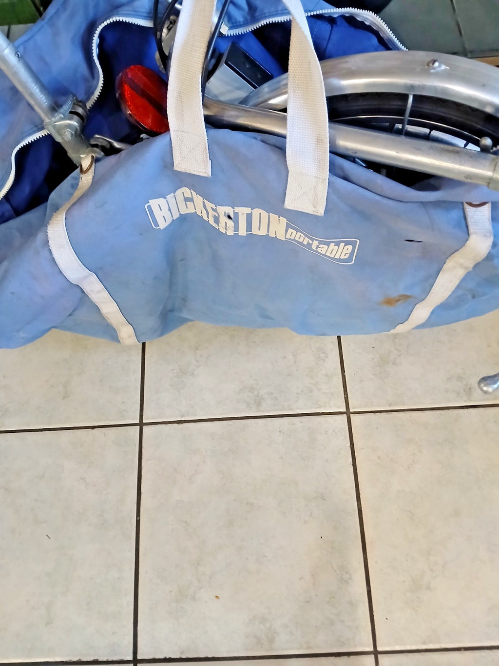 Vintage Bickerton Folding Bike 3 Speed with Bag very tidy bike