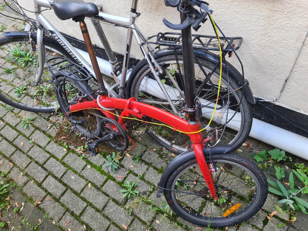 BTWIN  Folding Bike (7-Speed)