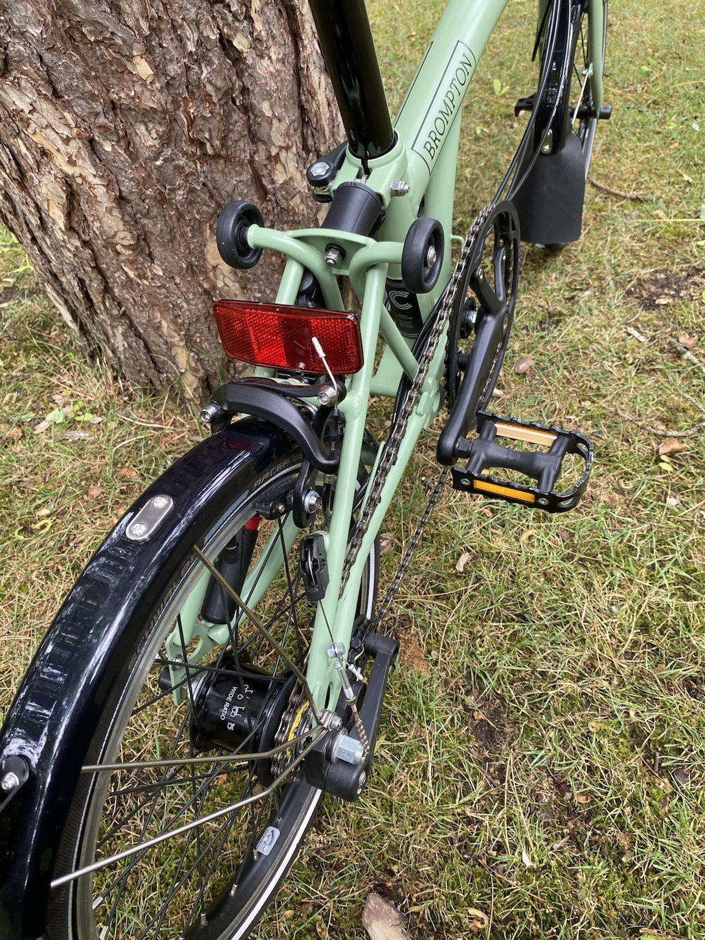 Brompton C-line 6-speed in Matcha Green (discontinued)