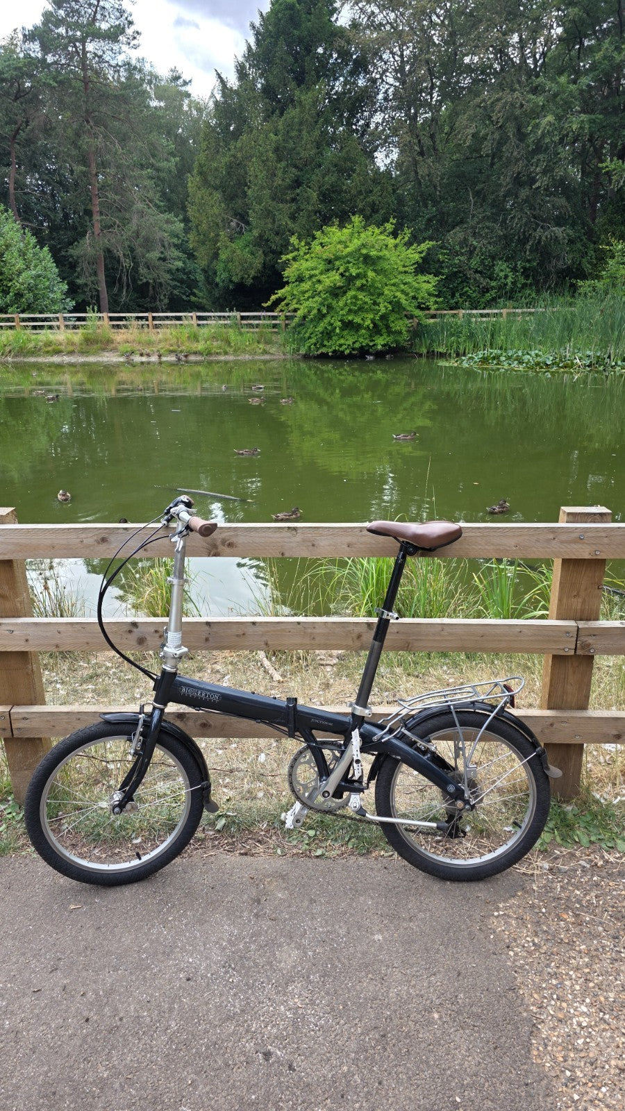 Bickerton folding bike 7 Shimano gears 20 inches wheels