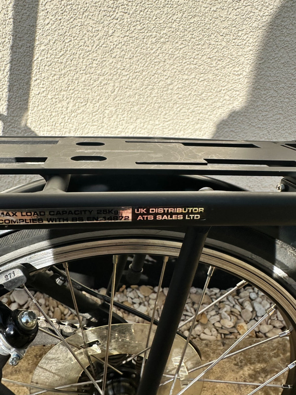 Mezzo Folding Bike D9 very lightly used 9 gears excellent condition