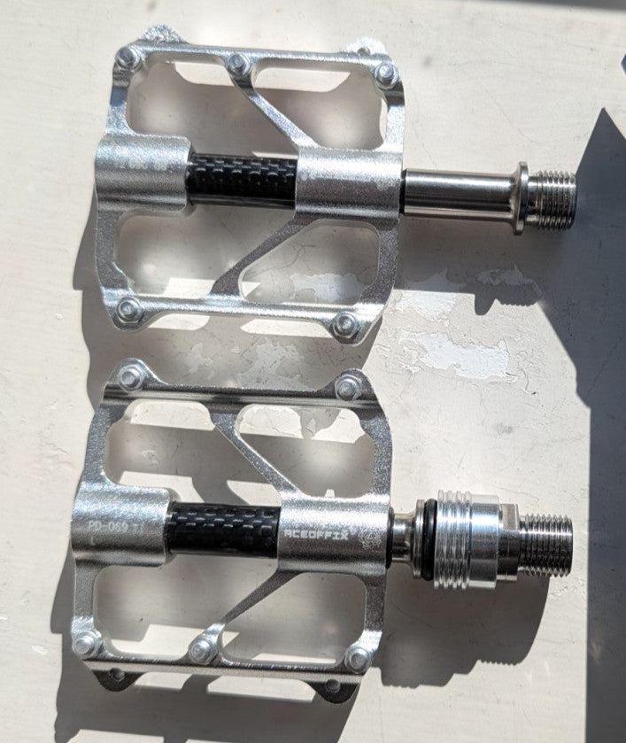 Aceoffix PD069 Pedals. 3 Bearings, Ti Alloy Shaft, left side QR - suit Brompton