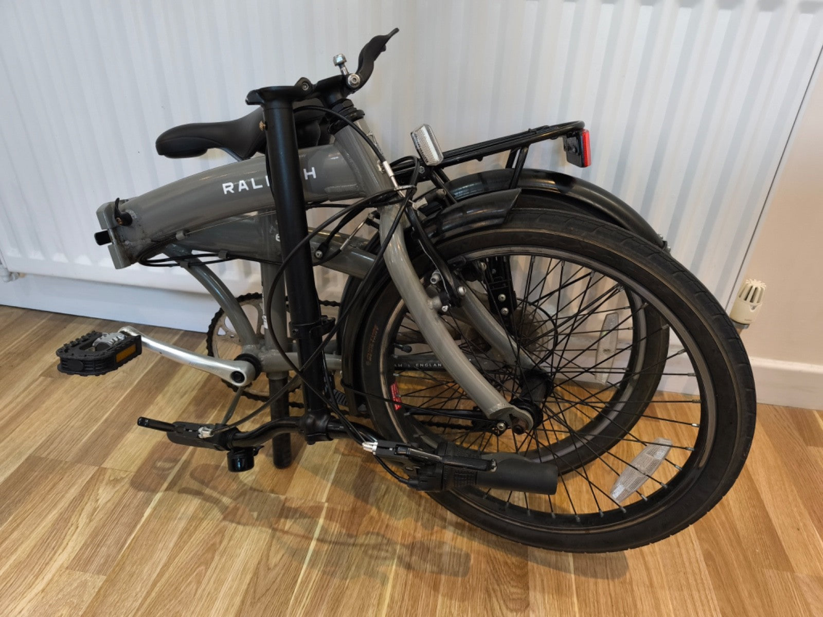 Raleigh Evo 2 Folding Bike - Grey - 7 Speed (Very Good Condition)