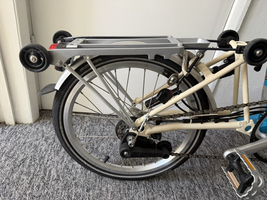 Brompton C Line M6R (6 Speed) folding bicycle - Blue (Excellent Condition)