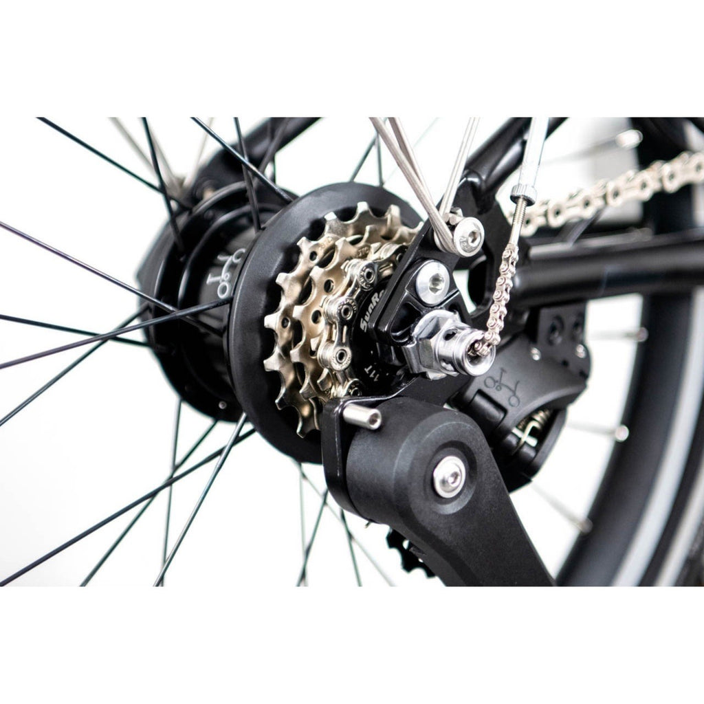 Brompton C Line Explore Elctrc Bike 2025 12-Speed, Roller Frame, Mid Ocean blue