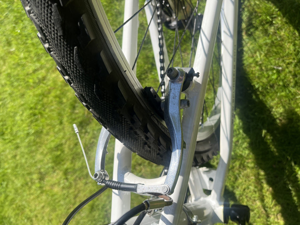 FOLDING Mountain Bike Ecosmo of 26" Wheel 21 Speed Shimano FANTASTIC CONDITION