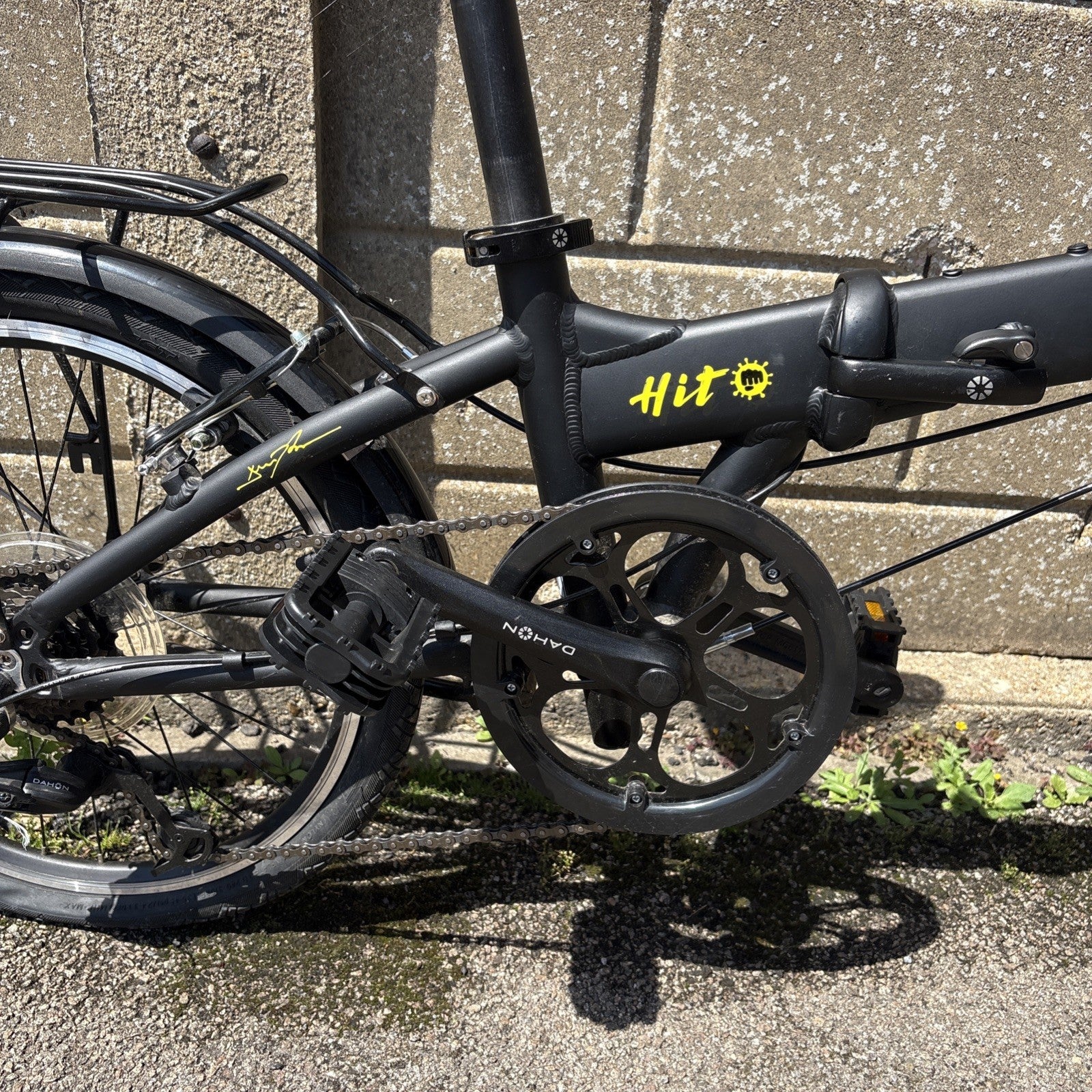 Dahon Hit 6-Speed Folding Bike Matt Black, Lightweight