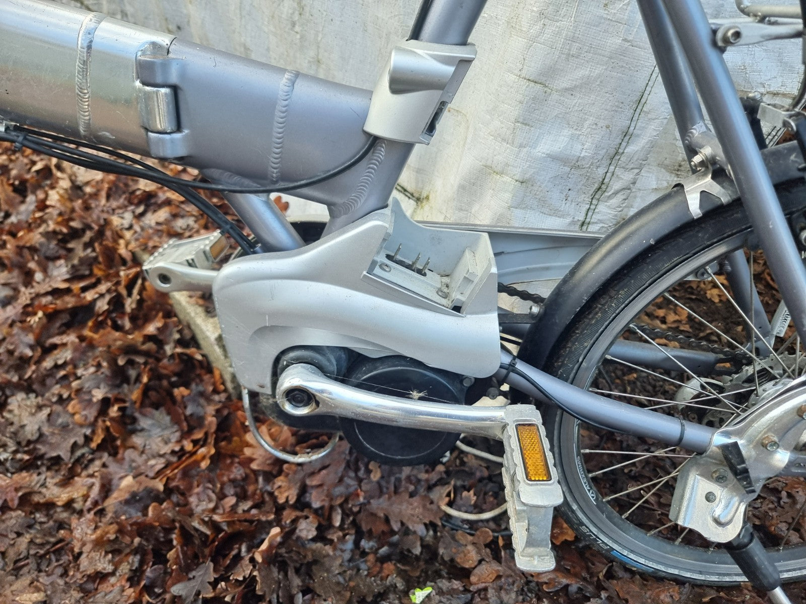 Flyer Folding E Bike With Built In Motor At The Pedals