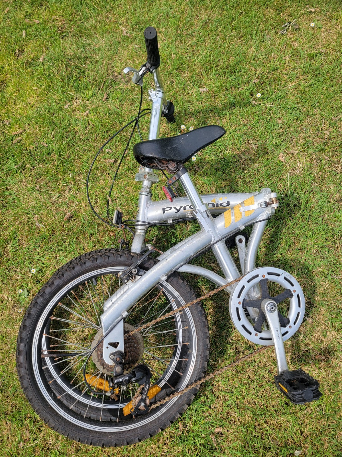 Pyramid Folding Bike Shimano SIS Gears Camping Caravan Shimano Bicycle