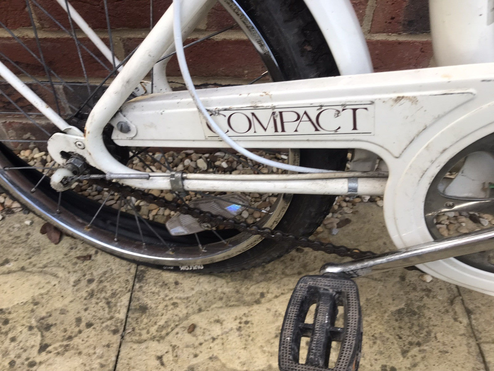 Raleigh Compact folding bike. 20 inch wheels. Suitable for renovation or parts.