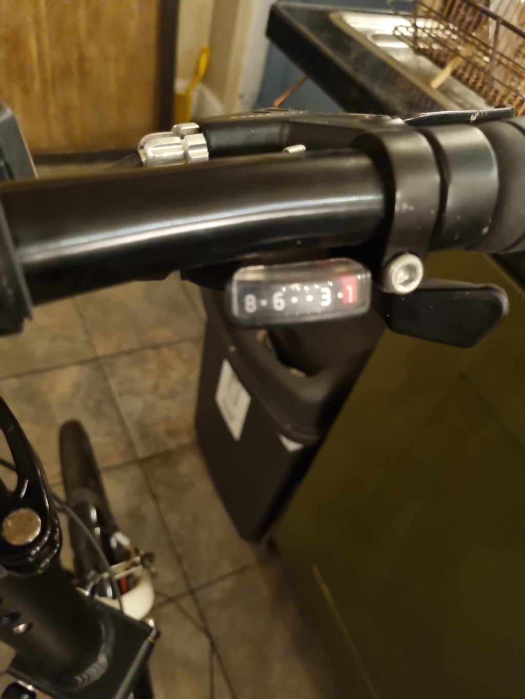 Carrera Transit Folding Bike 20” Wheels 8 Speed Alloy Frame Rack