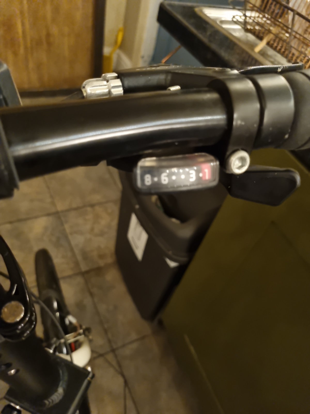 Carrera Transit Folding Bike 20” Wheels 8 Speed Alloy Frame Rack