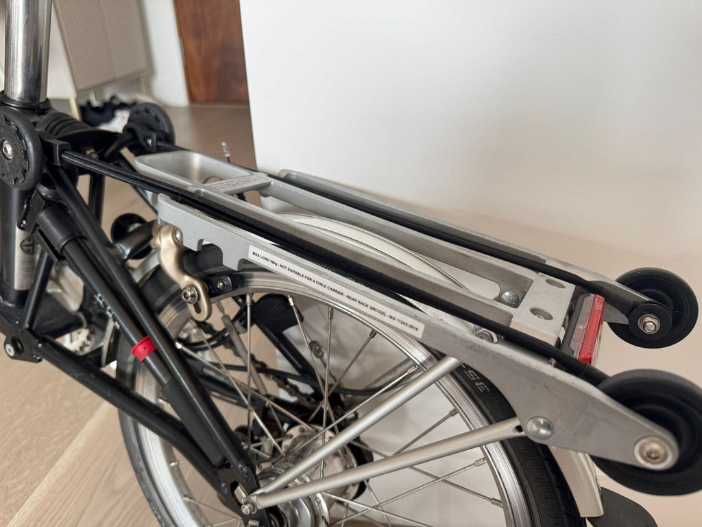 Brompton M6R Folding Bike with Luggage Rack 6 Speed Excellent Condition