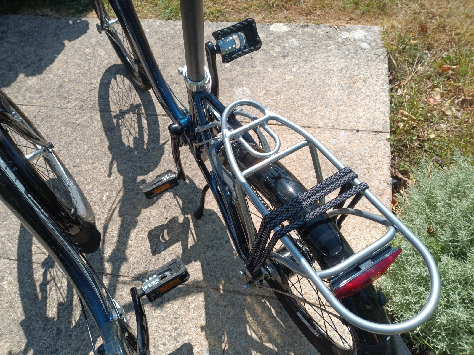 Pair of Dahon Ciao Custom Folding Bicycles Lightweight Unisex Step Through Frame