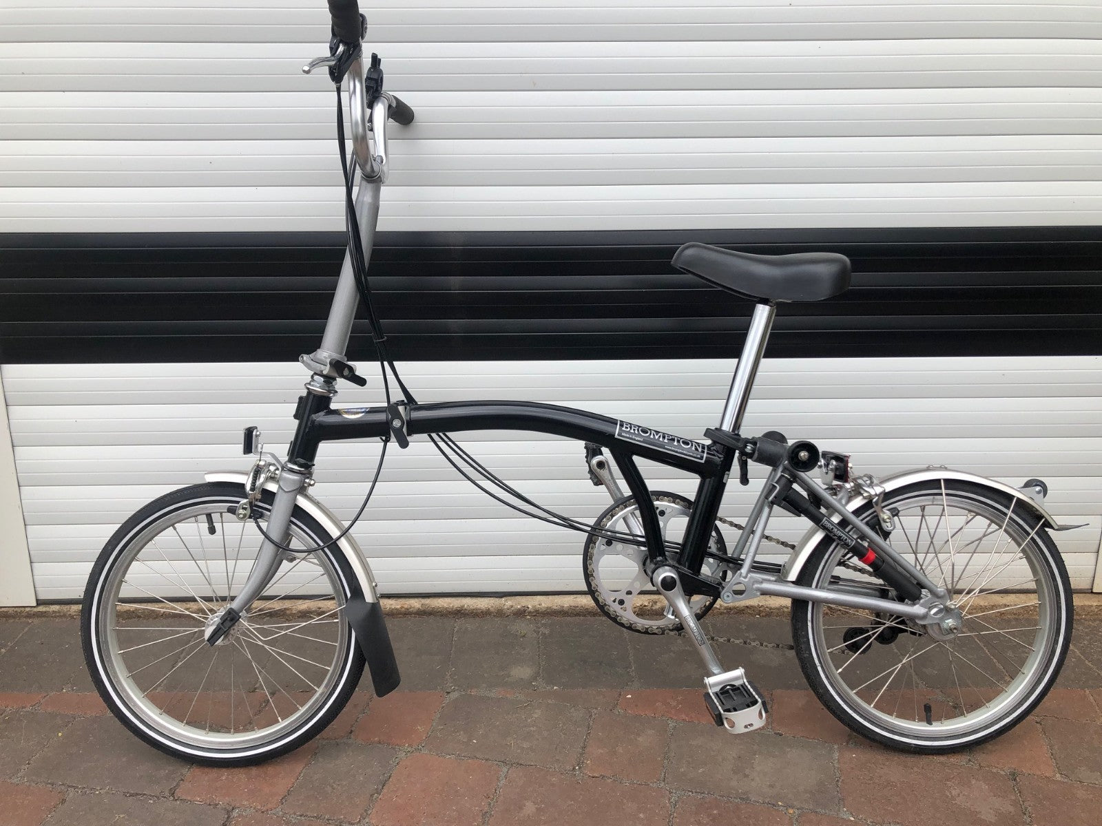 BROMPTON M6L  - BLACK/SILVER VERY GOOD CONDITION