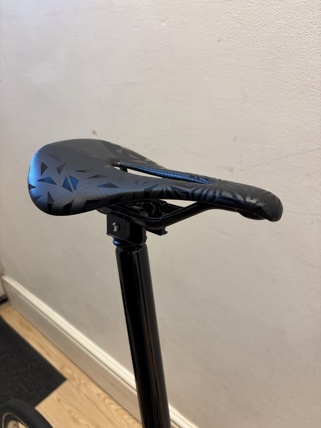Brompton Folding Bike 16 in Wheels black lacquer 6 speed  Unisex Adults bike