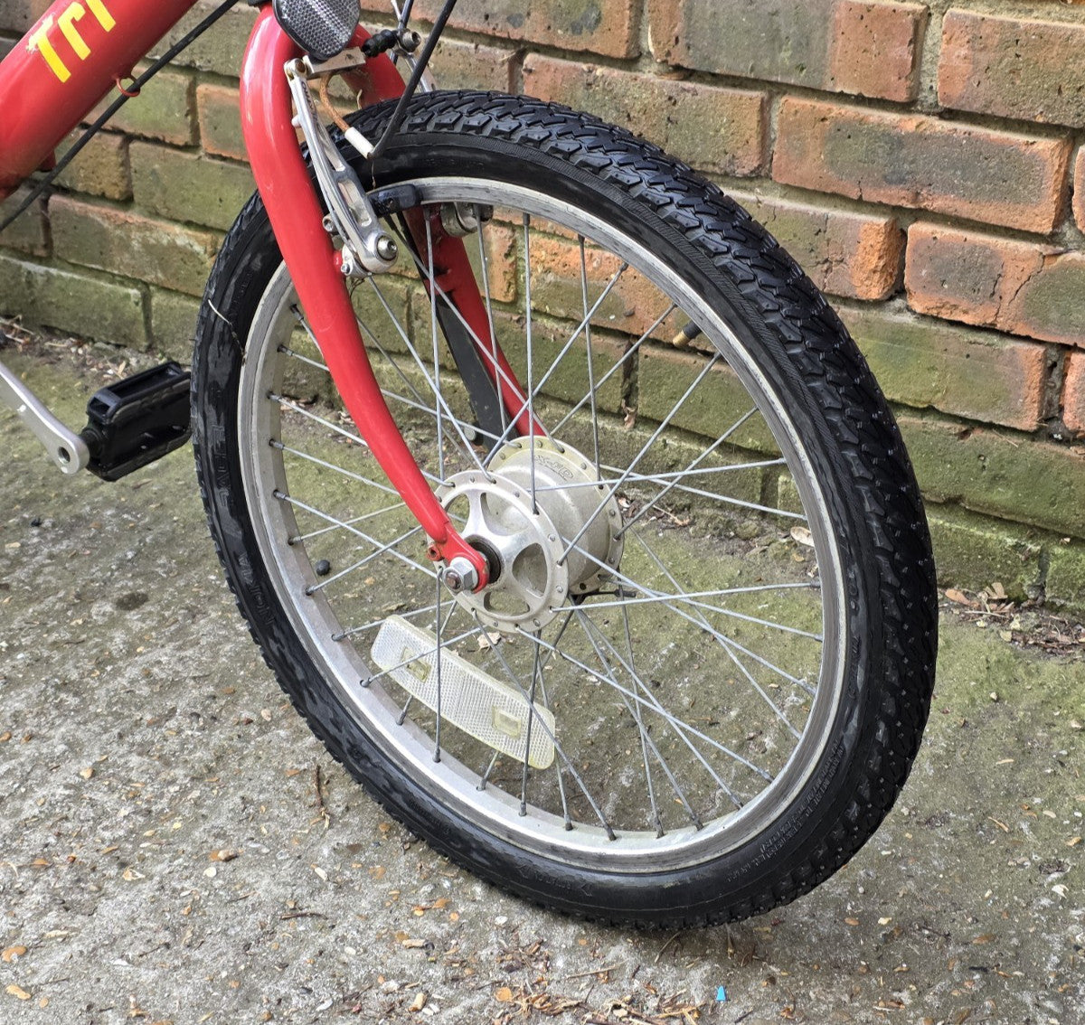 BRILLIANT BICYCLES TRI-1 FOLDABLE TRICYCLE BIKE (17" FRAME w/ 20" WHEELS) BASKET