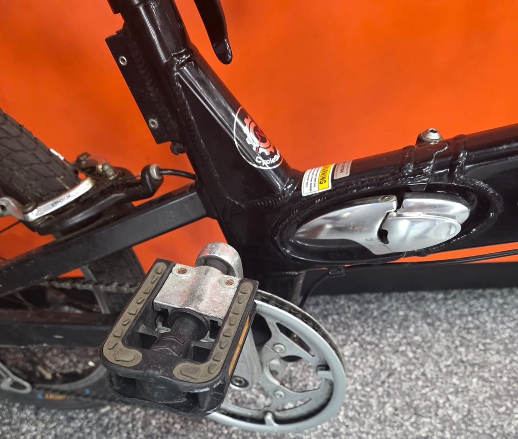 Giant Halfway Folding Bike 20'' Wheels, 7-Speed (collection only)