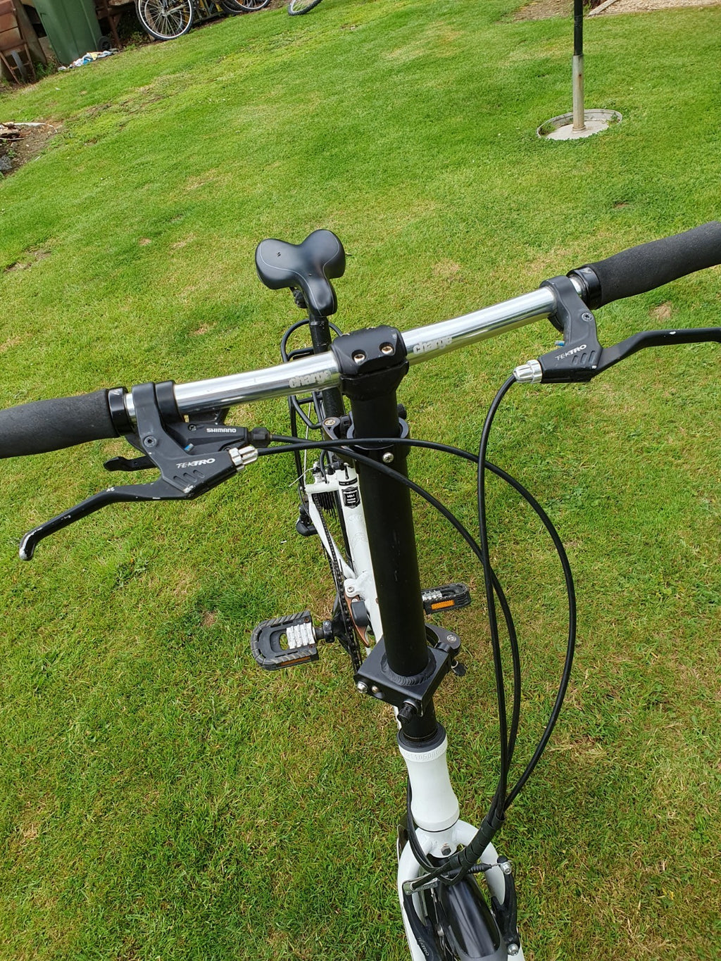 Carrera Transport 8-Gear Folding Lightweight Aluminium Bicycle