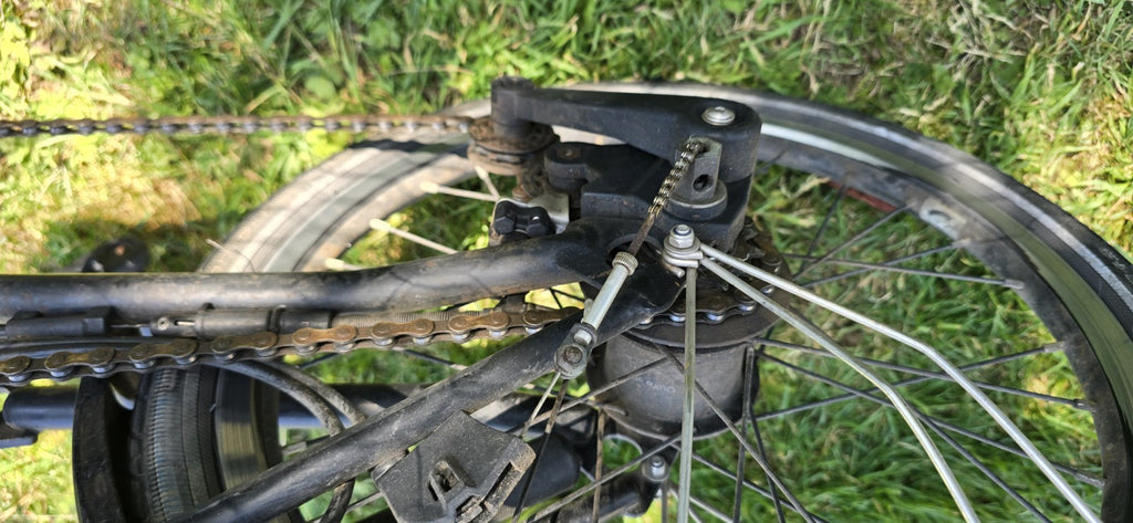 Brompton Folding Bike 6 speed BWR Gears