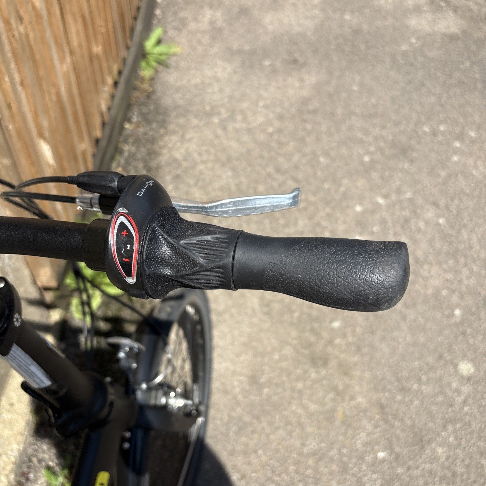 Dahon Hit 6-Speed Folding Bike Matt Black, Lightweight