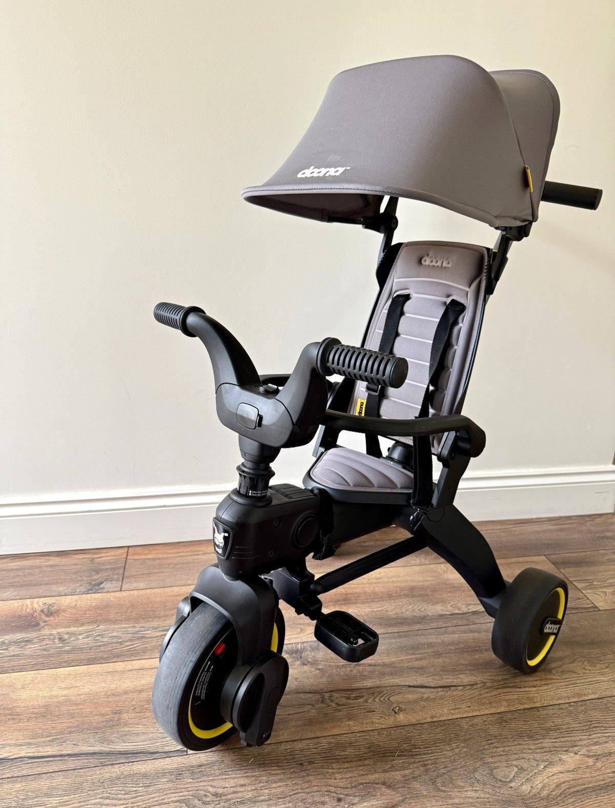 Doona Liki Trike S1 Grey Hound – 5-in-1 Folding Toddler Trike – Excellent Condit