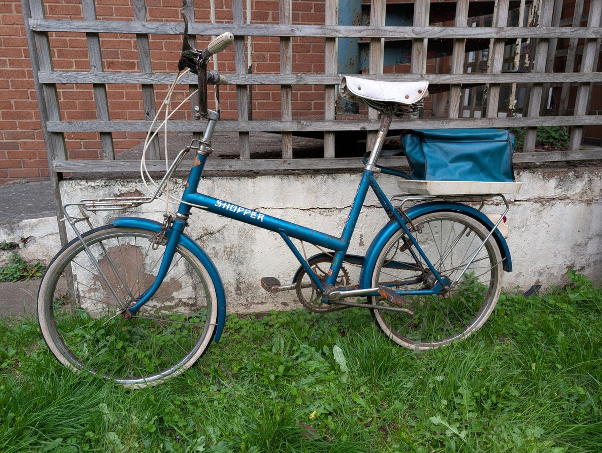 1970s Raleigh Shopper 20in Bike For Restoration. With Matching Racktop Bag.