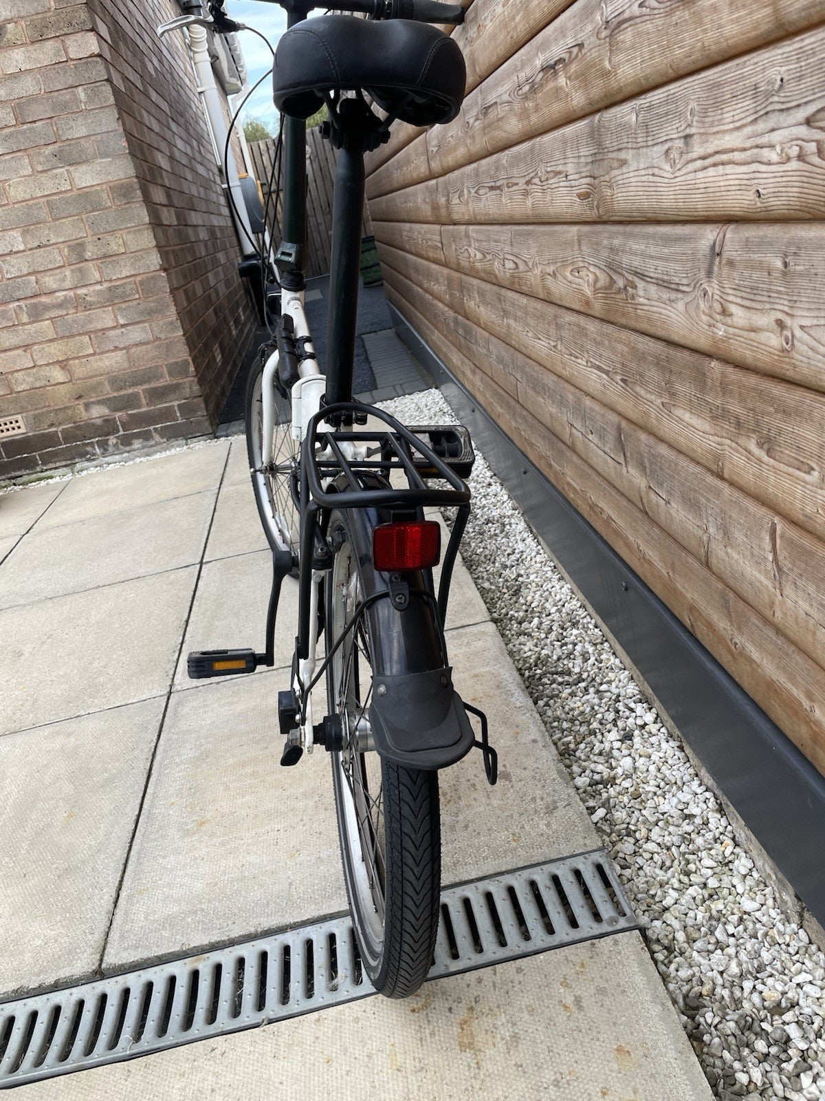 Carrera Transit 20in Folding Bike 3-Speed Hub Gears Rear Rack Mudguards