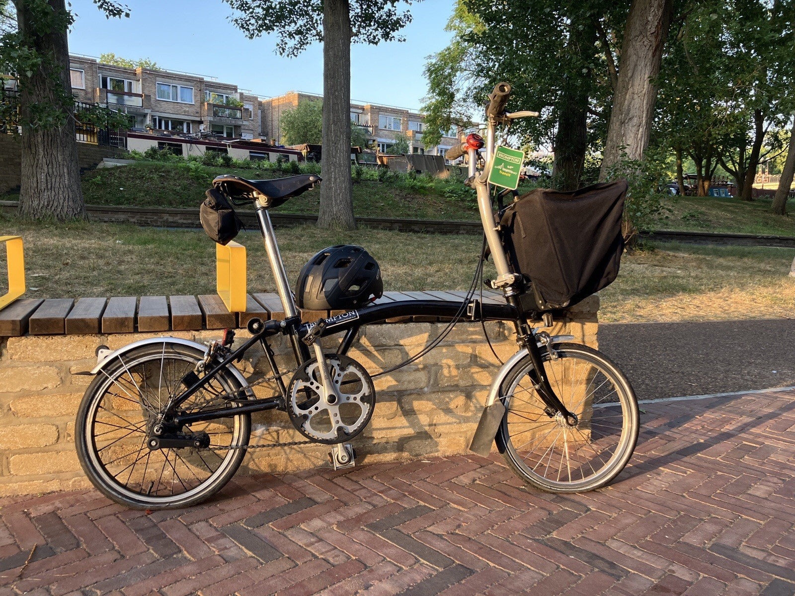 Pre 2017 C Line 3 Speed Brompton Folding Bike With Carry Bag , Front Bag