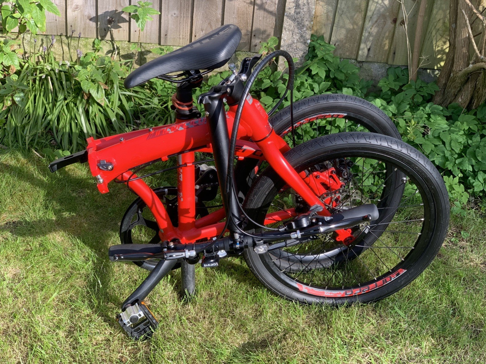 Carrera Intercity Folding Bike 20" Wheels *Extras*