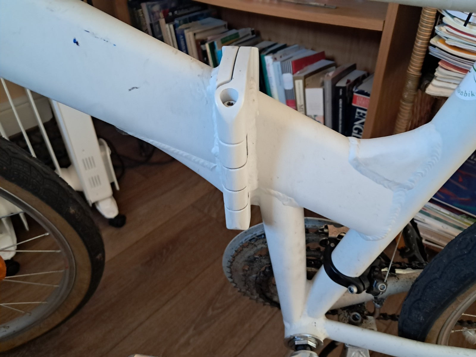 Folding Dahon Bike with Accessories. Excellent Condition.