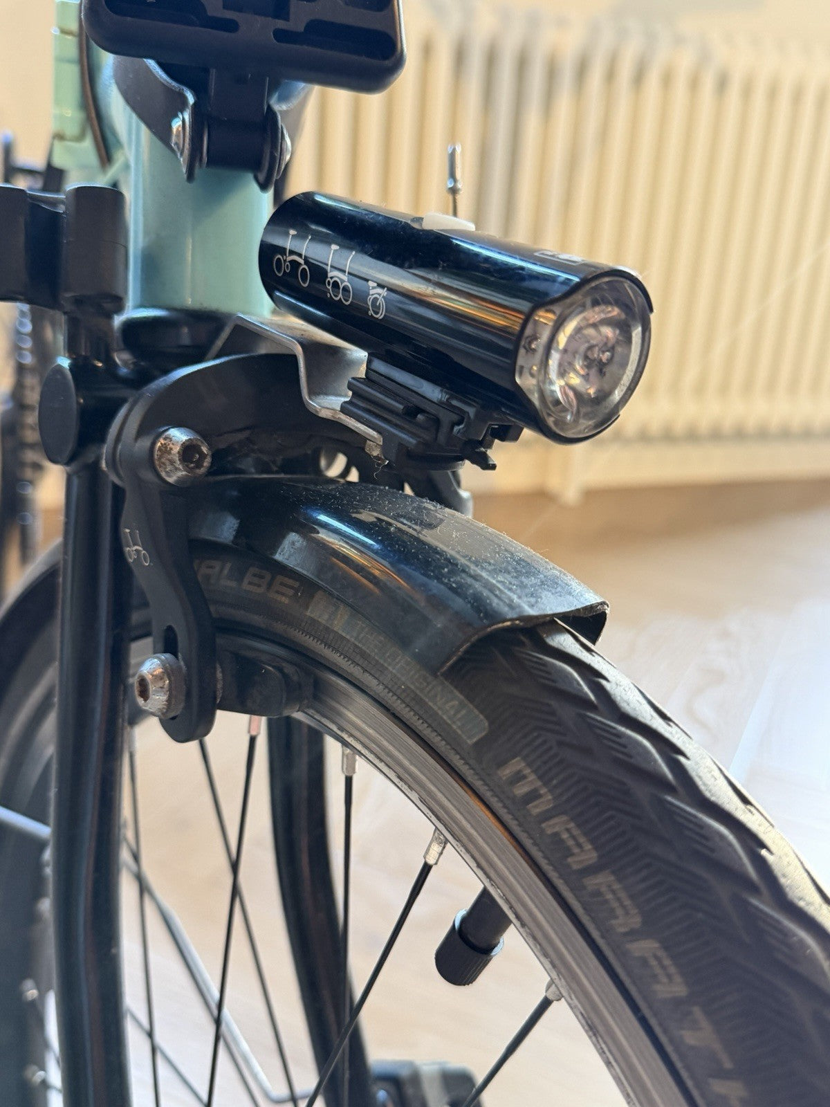 Brompton M6L Superlight — Turkish Green/Black Edition with battery lighting