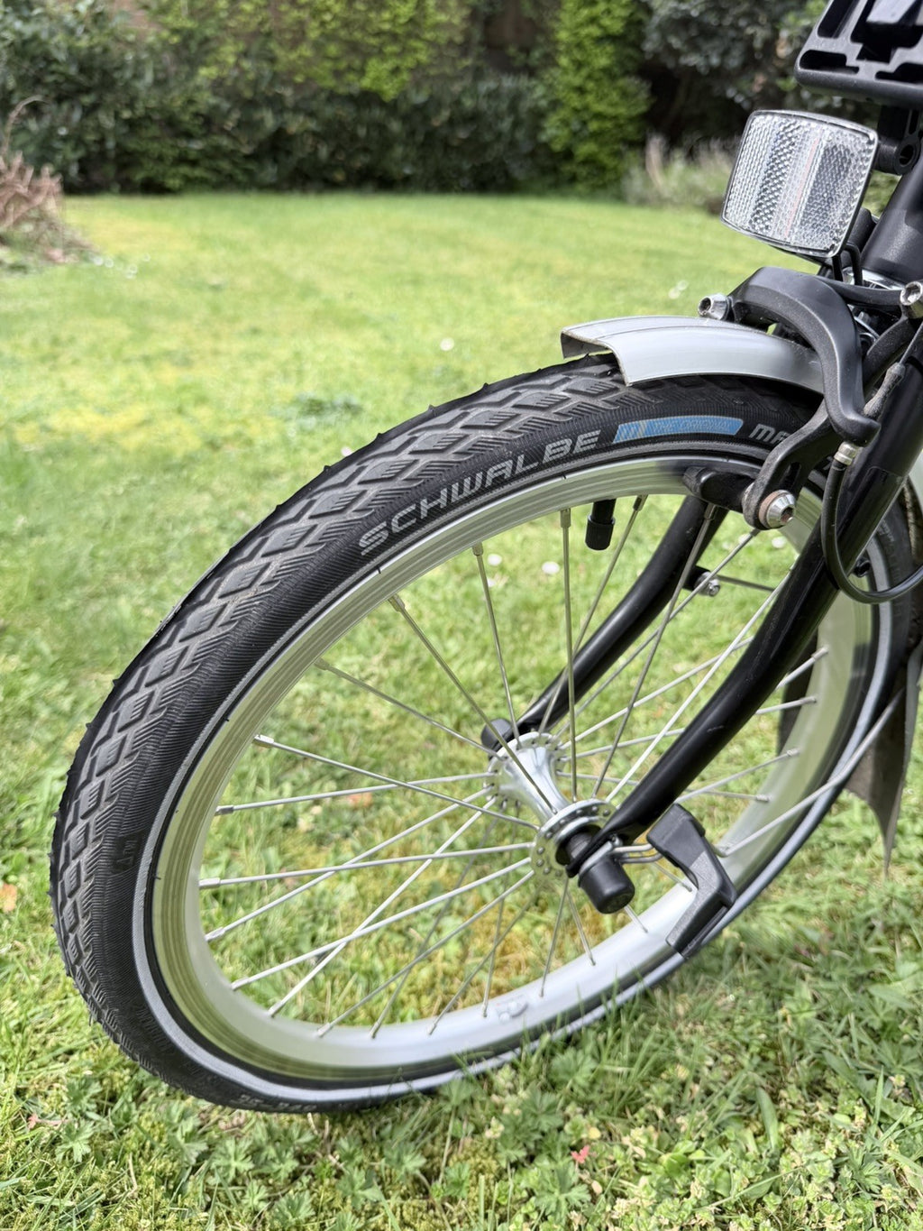 Brompton 2018 M6L folding bike in black. Great condition