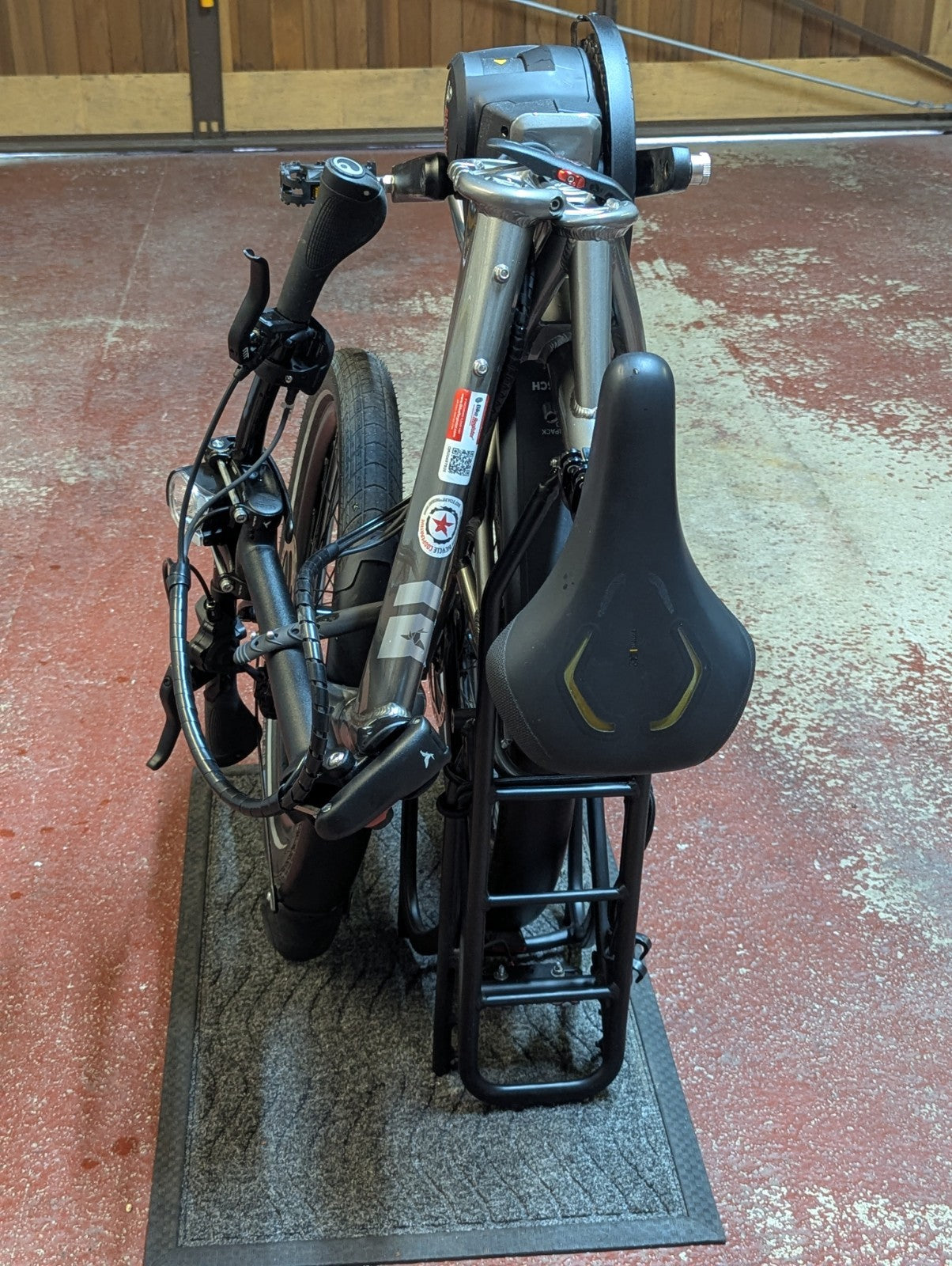 Tern Vektron S10 folding bike. Bosch Performance Line & Shimano Deore 10 gears