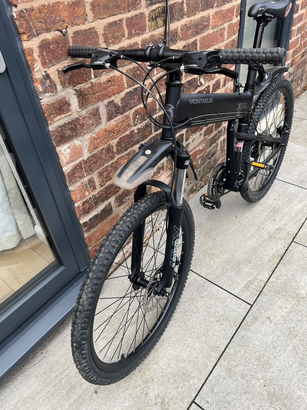 Montague Paratrooper Pro, Large, SDG Bel-Air Saddle, Defender M2 Mudguards