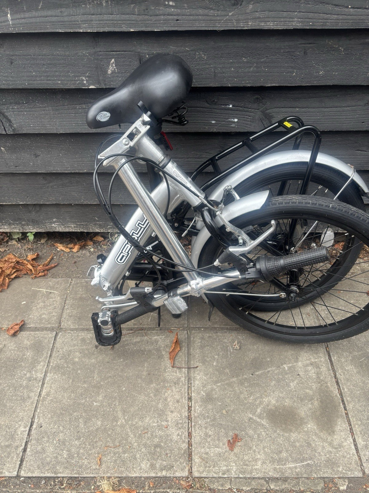 Apollo Transition Folding Bike 6-Speed Shimano Gears