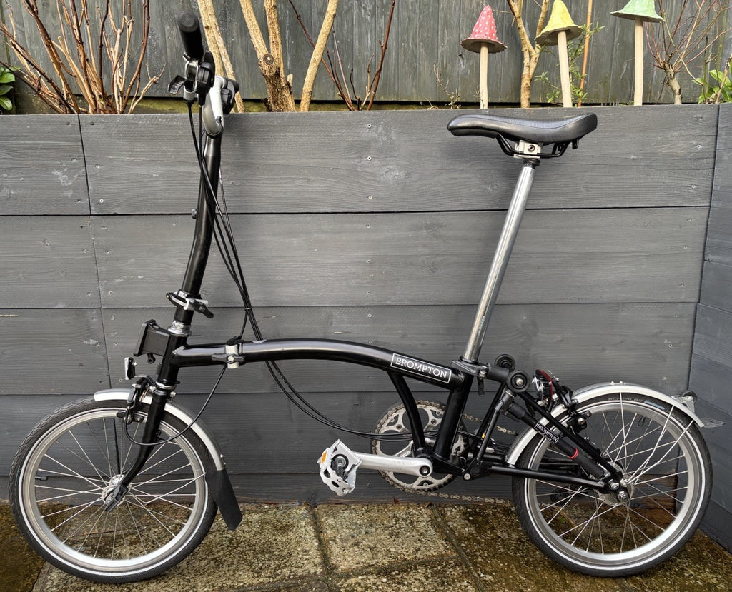 2022 Brompton C Line 6 Speed H6L Folding bicycle in Black - Leisure Used