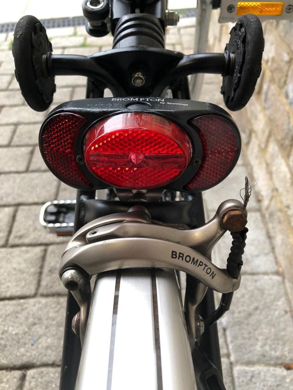 Brompton Black 3 Speed Mid M3L with Brooks Saddle & Grips - WORLDWIDE DELIVERY