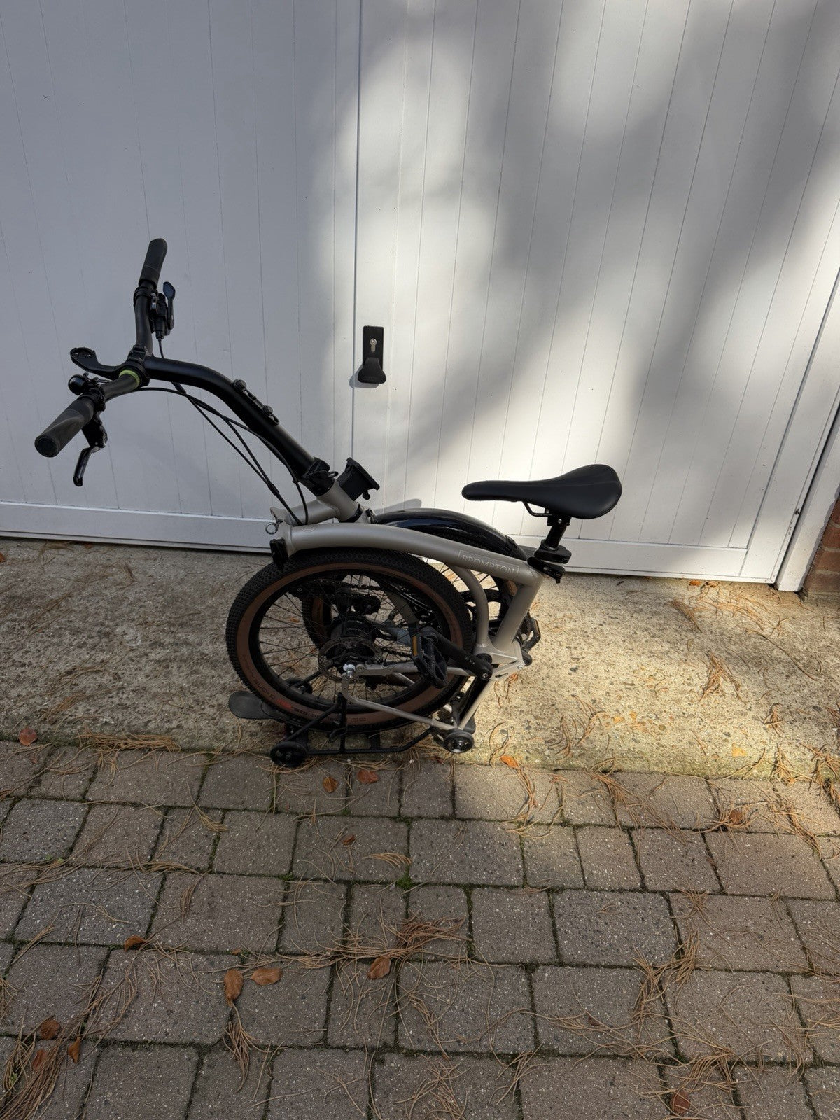 Brompton G Line 8 Speed Folding Bicycle, Traildust White, Large, Brompton Extras