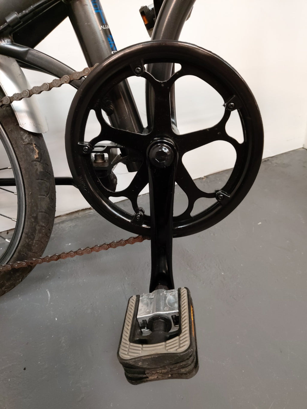 Carrera Intercity Folding Bike Unisex, 8 Gears, 20" Wheels COLLECT FROM BN9 0AD