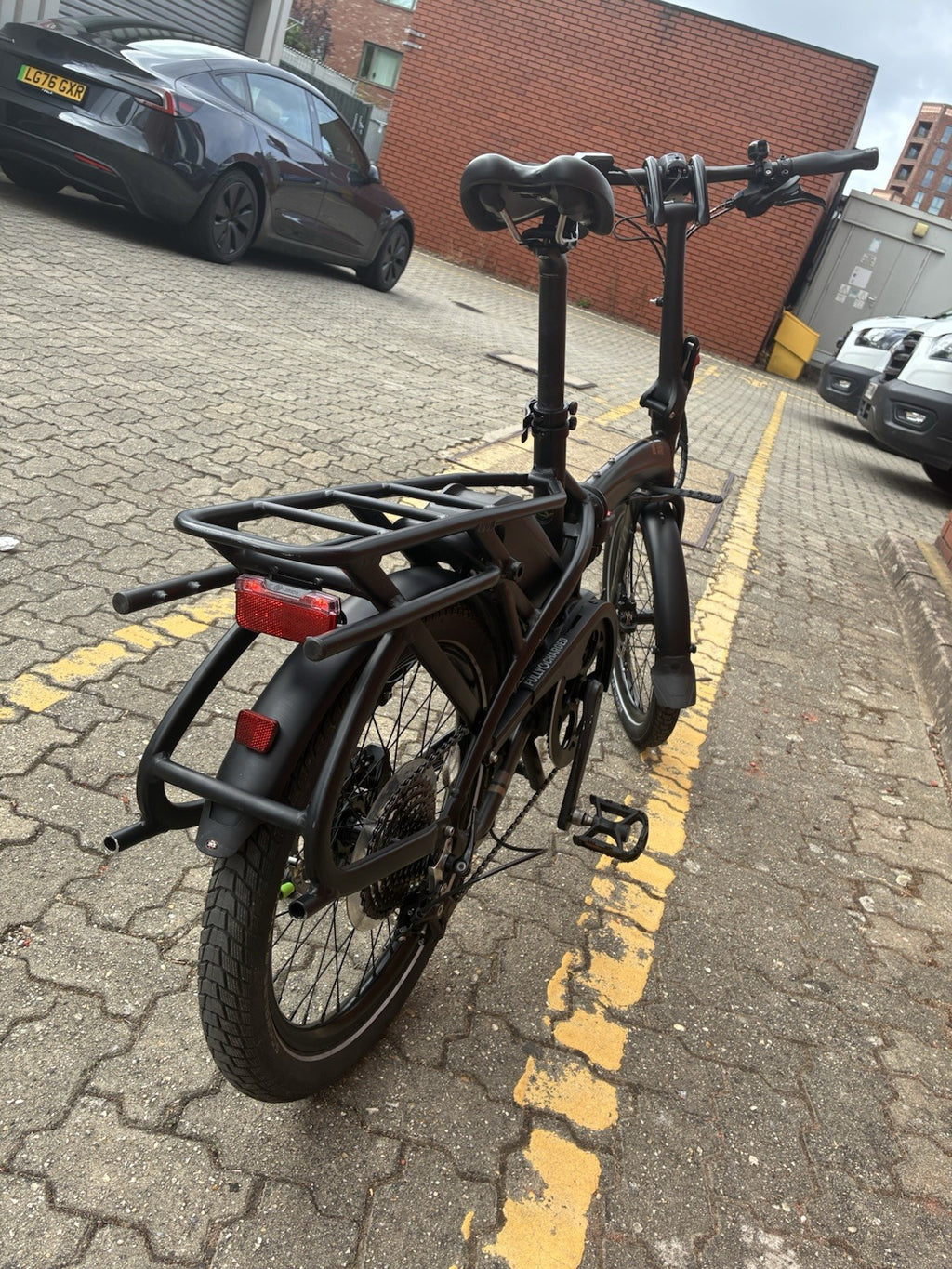 Tern Vektron folding bike