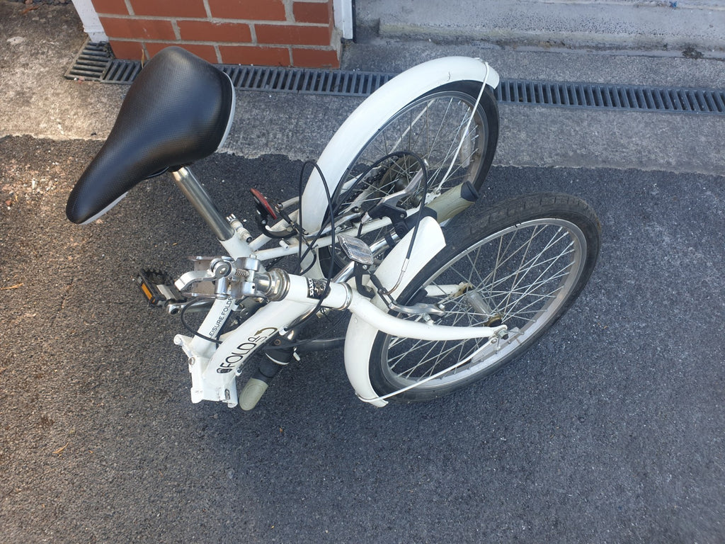 Saxon 6 speed folding bike in excellent condition