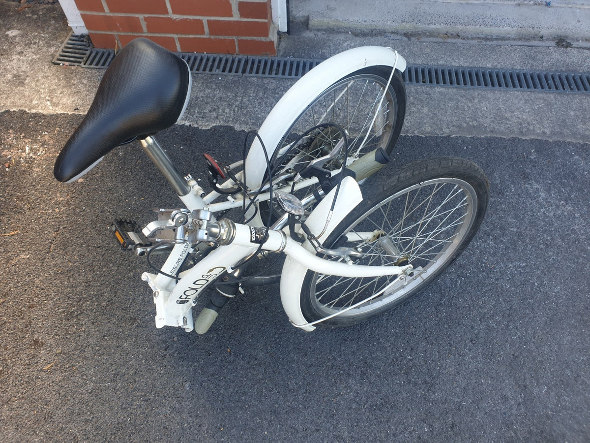 Saxon 6 speed folding bike in excellent condition