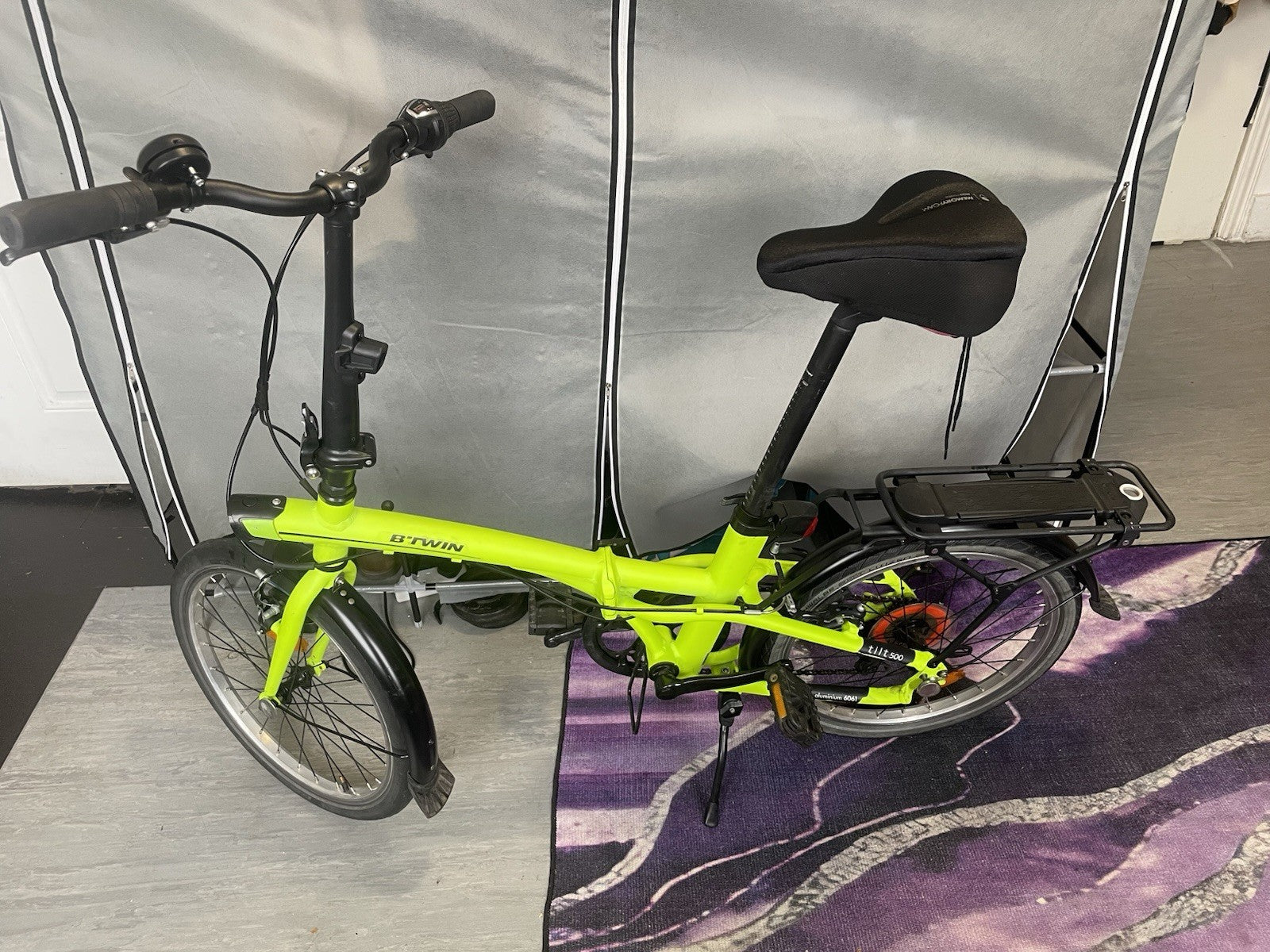 B-Twin Tilt 500 Folding Bike